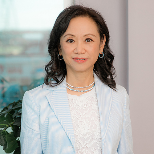 Dr Isabella Leung